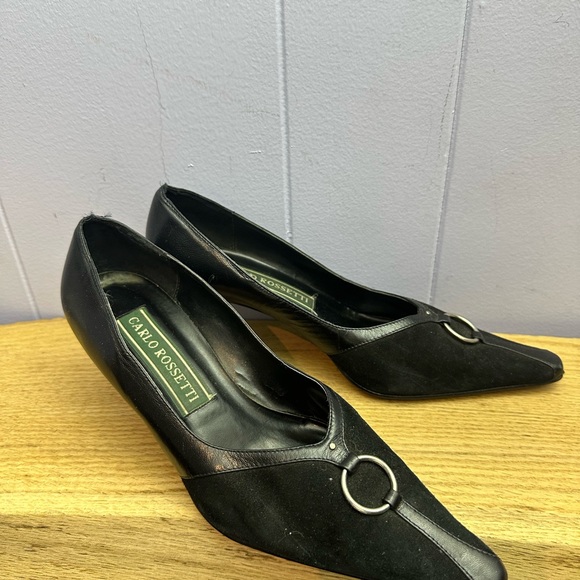 Black Women's leather and suede kitten heels - Picture 3 of 5